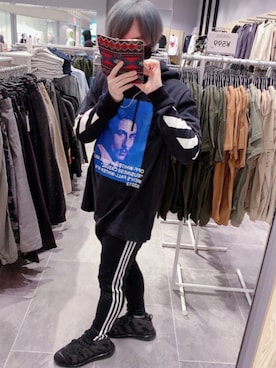 「OFF-WHITE」｜「アイテム（パーカー）」を使った、Yamada Sotaさん（メンズ・173cm）の春コーディネート