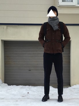 「アイテム（ニットキャップ/ビーニー、ブルー系）」を使った、UTさん（メンズ・185cm）の冬コーディネート