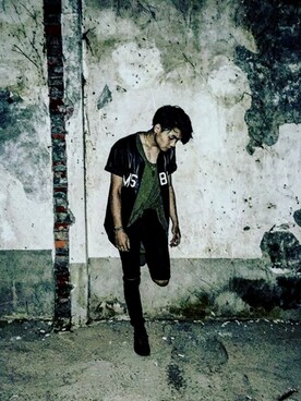 「Slightly Numb（スライトリーナム）のアイテム（パンツ）」を使った、呂原融さん（メンズ・172cm）の春コーディネート