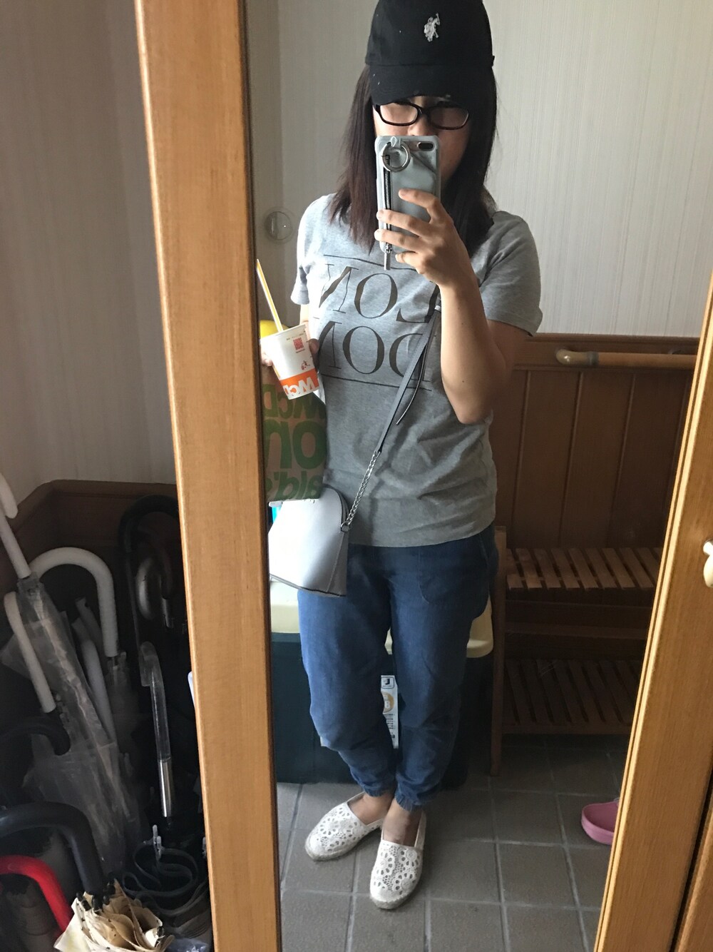 「GUのアイテム（Tシャツ/カットソー、グレー系）」を使った、yuuuuukaaaaaさん（レディース・162cm）の夏コーディネートの1枚目の写真