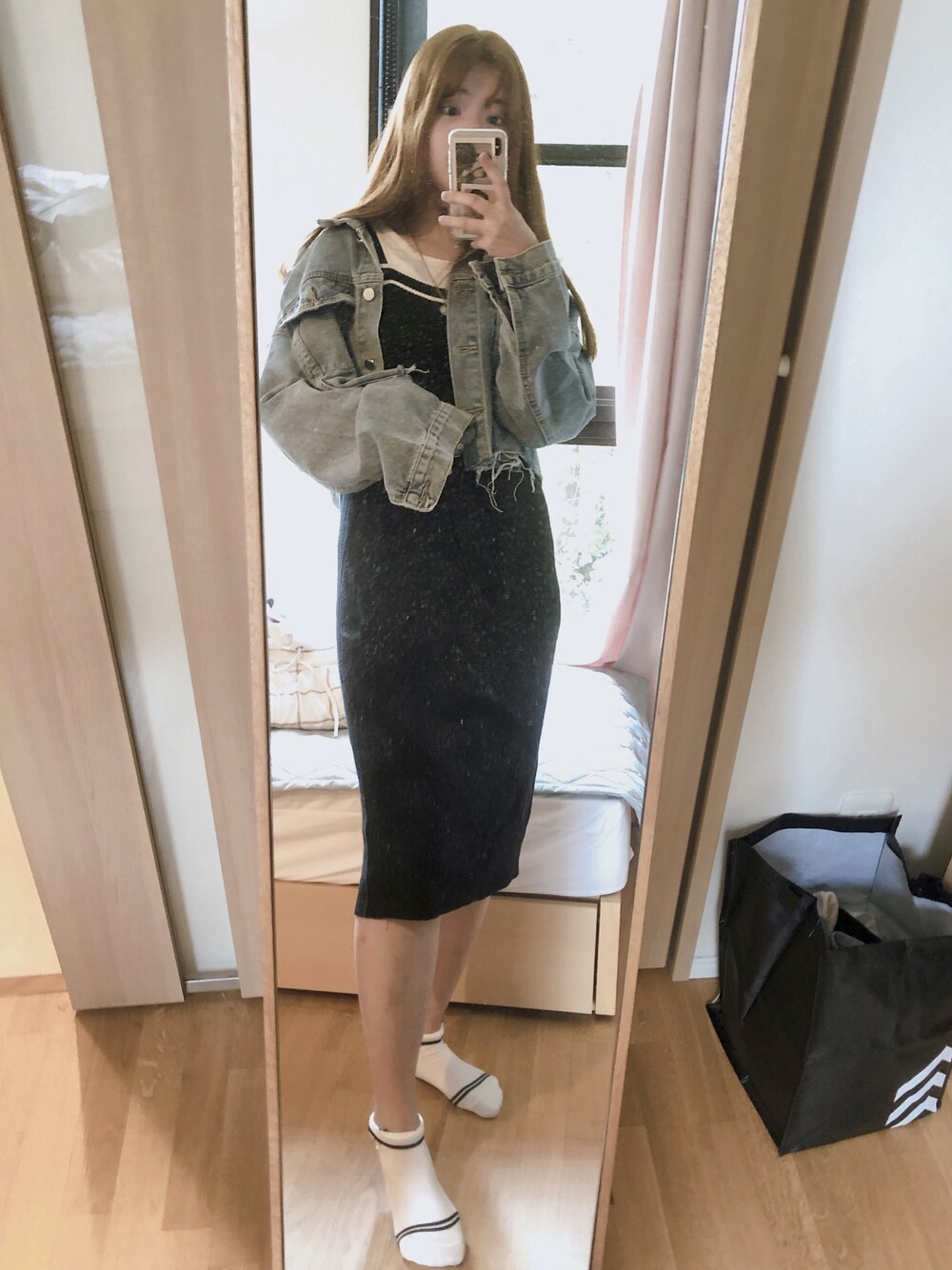 「STYLE、fashion、ootd、daily look、denim、VINTAGE、90’s、girl、Japan、korean」｜「no brandのアイテム（デニムジャケット、ブルー系）」を使った、jerryorcherryさん（レディース・165cm）の秋コーディネートの1枚目の写真