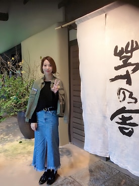 「アイテム（デニムスカート）」を使った、ayumiさん（レディース・167cm）の秋コーディネート