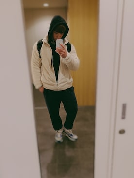 「Champion（チャンピオン）のアイテム（スラックス）」を使った、NAOYAさん（メンズ・172cm）の冬コーディネート