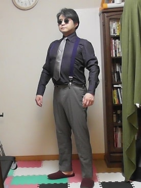 「HUGO BOSS（ヒューゴボス）のアイテム（トップス）」を使った、加藤智雅さん（メンズ・172cm）の秋コーディネート