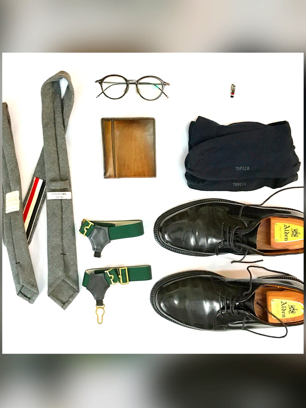 「alden 9901のアイテム（ドレスシューズ、ブラック系）」を使った、reanimationitsujさん（メンズ・165cm）の冬コーディネートの1枚目の写真