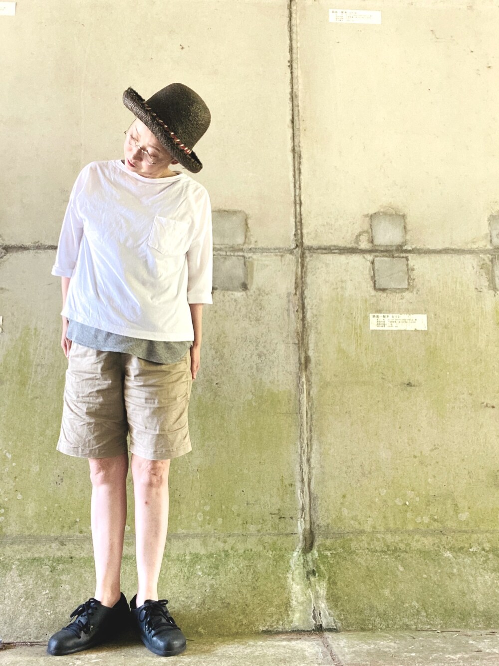「夏コーデ、シンプルコーデ、裸の大将、芦屋雁之助、塚地では無い方」｜「BIRKENSTOCKのMONTANA/モンタナ オイルドレザー (WOMEN)（その他シューズ、ブラック系）」を使った、suuuuuuuuuzuuuさん（レディース・162cm）の夏コーディネートの1枚目の写真
