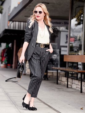 「stripes」｜「アイテム（スラックス）」を使った、Zia Domicさん（レディース・165cm）の春コーディネート