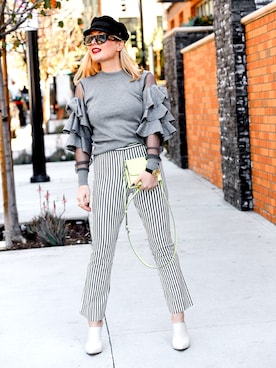 「10 CROSBY DEREK LAM（テンクロスビーデレクラム）のアイテム」を使った、Zia Domicさん（レディース・165cm）の春コーディネート