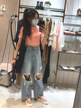 「VANS（バンズ）のアイテム（シューズ、レッド系）」を使った、dolla さん（レディース・160cm）の秋コーディネート