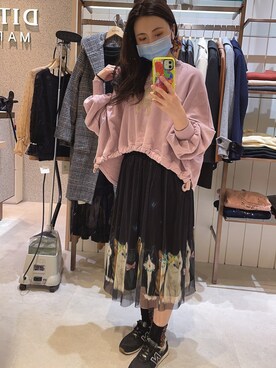 「NEW BALANCE（ニューバランス）のアイテム（シューズ、ブラック系）」を使った、dolla さん（レディース・160cm）の秋コーディネート