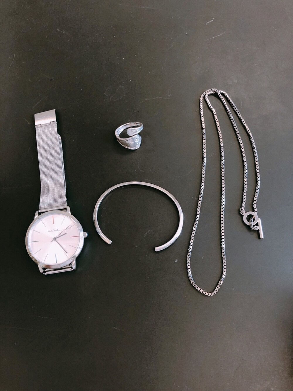 「アクセサリー、シルバーアクセサリー、リング、ネックレス、バングル、時計、Paul Smith、LIDMN、HARE、古着」｜「古着のアイテム（リング、シルバー系）」を使った、のすけさん（メンズ・174cm）の夏コーディネートの1枚目の写真