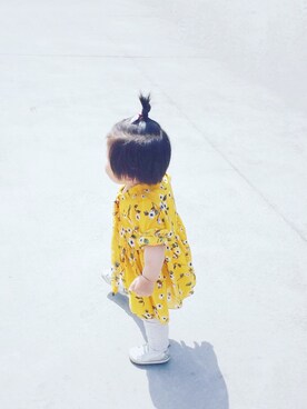 「babygap」｜「アイテム（その他シューズ）」を使った、诺小依Baby さん（キッズ・80cm）の夏コーディネート