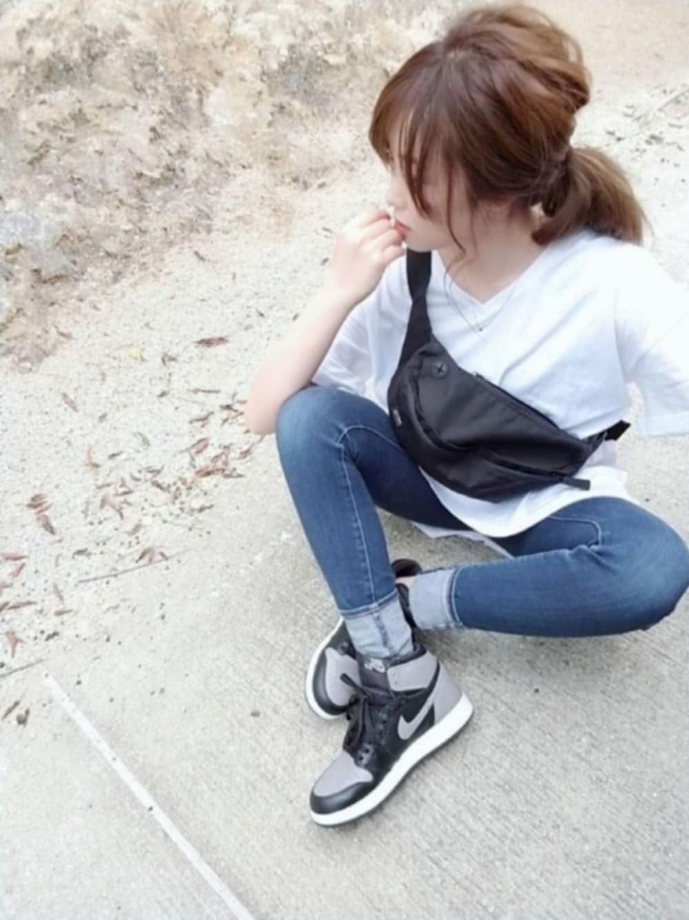 ホワイト系のTシャツ/カットソー、その他のその他、グリーン系のその他を着用したレディースの夏コーディネートの1枚目の写真