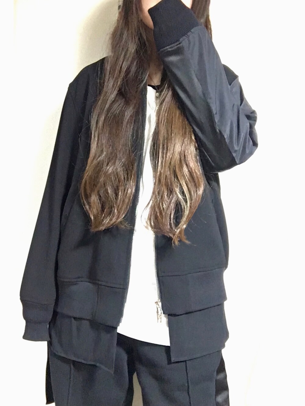 「黒コーデ、undercover、SueUNDERCOVER」｜「SueUNDERCOVERのアイテム（ジャケット/アウター、ブラック系）」を使った、kohinaさん（レディース・149cm）の冬コーディネートの1枚目の写真