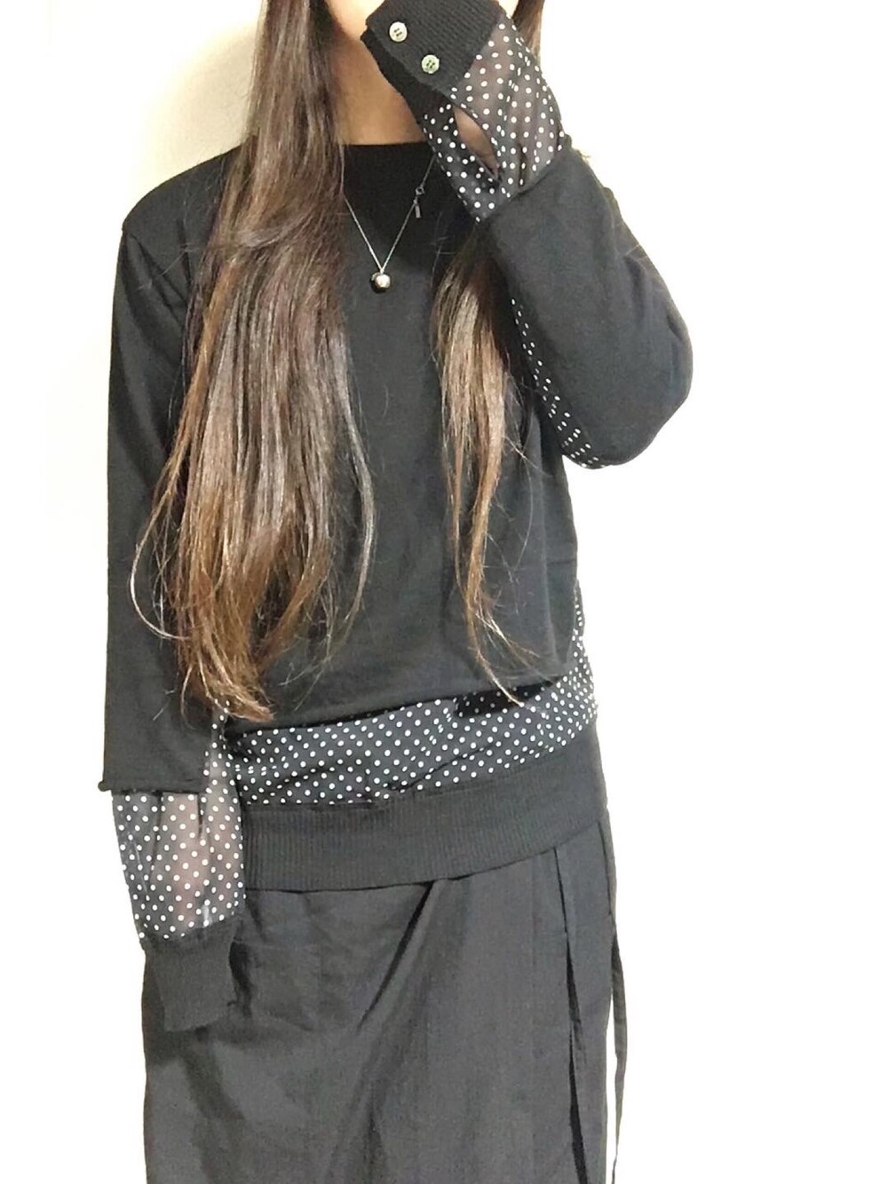 「水玉、undercover、antiqua」｜「UNDERCOVERのアイテム（ニット/セーター、ブラック系）」を使った、kohinaさん（レディース・149cm）の冬コーディネートの1枚目の写真