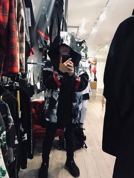 「#OOTD（オーオーティーディー）のアイテム」を使った、ユンさん（メンズ・170cm）の秋コーディネート