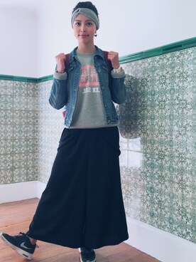 「PULL&BEAR（プルアンドベア）のアイテム（スウェット）」を使った、鐘偉可さん（レディース・158cm）の秋コーディネート