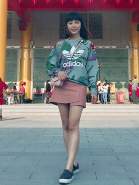 鐘偉可さんのコーディネート