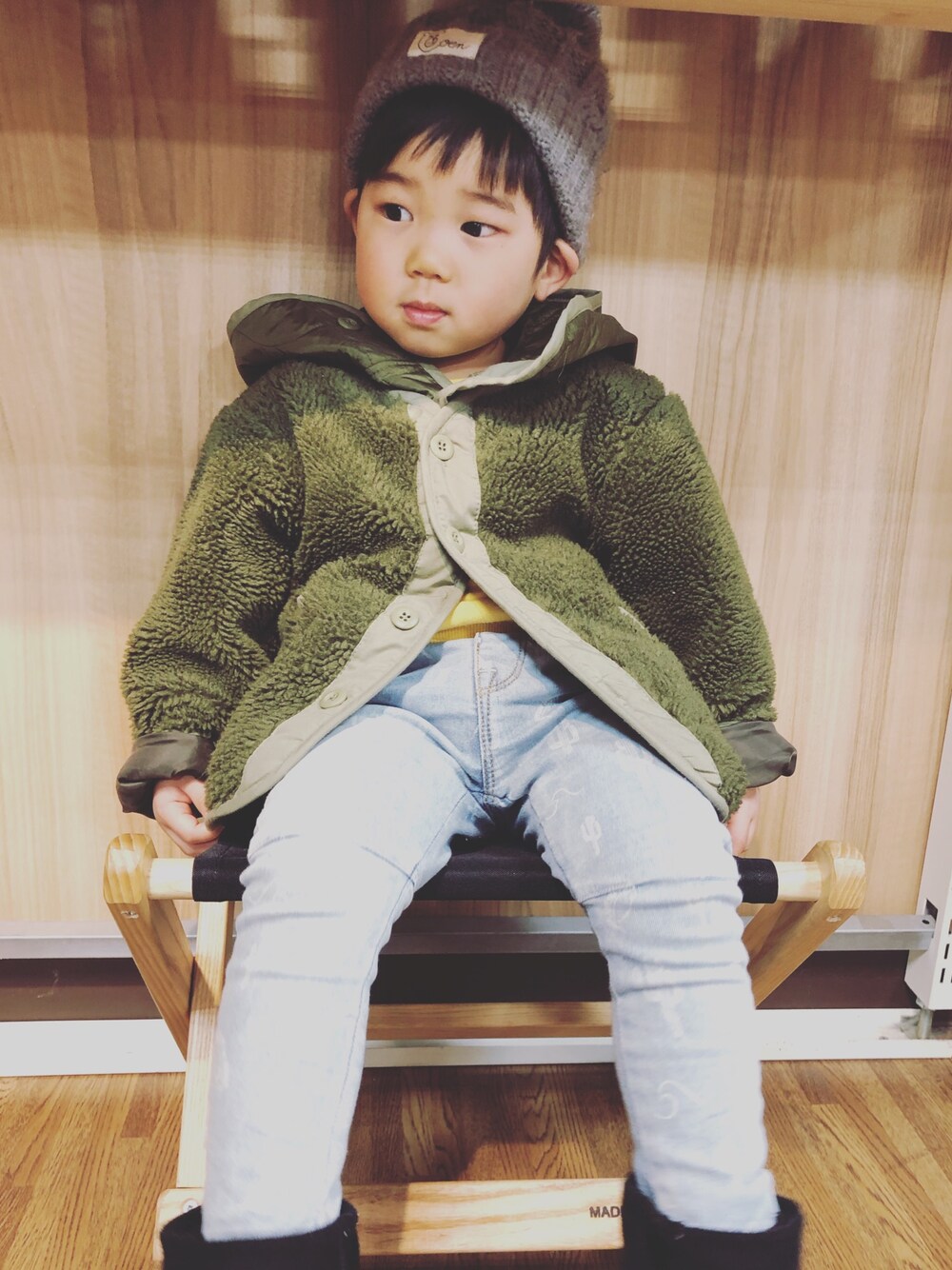 「キッズファッション、ニット帽、男の子コーデ、おとこのこ、3歳」｜「ZARA KIDSのアイテム（デニムパンツ、ブルー系）」を使った、asahi_sunさん（キッズ・90cm）の冬コーディネートの1枚目の写真