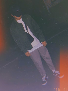 「VANS（バンズ）のアイテム（スニーカー、ブラック系）」を使った、KAKEさん（メンズ・167cm）の秋コーディネート