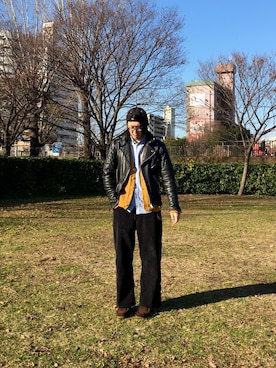 「大阪」｜「アイテム（ライダースジャケット）」を使った、ヒラヤマ(Team Double)さん（メンズ・173cm）の冬コーディネート