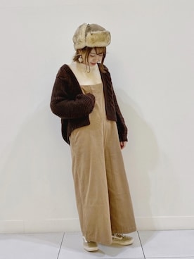 「ケーブルカーディガン」｜「アイテム（サロペット/オーバーオール）」を使った、さ く ら さん（レディース・163cm）の冬コーディネート