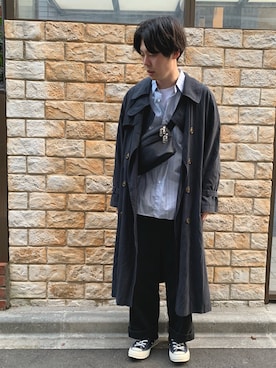 「MHL.」｜「アイテム（トレンチコート）」を使った、yukiさん（メンズ・170cm）の春コーディネート
