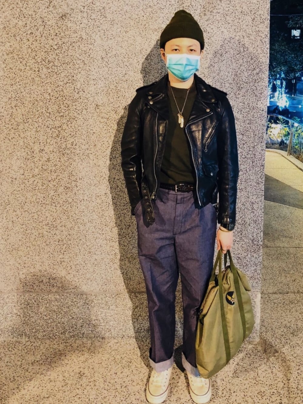 「VINTAGE、SCHOTT、Converse Chuck Taylor 70's、MUJI、vintage style」｜「CONVERSEのCANVAS ALL STAR HI（スニーカー、ホワイト系）」を使った、TonyHsuさん（メンズ・178cm）の春コーディネートの1枚目の写真