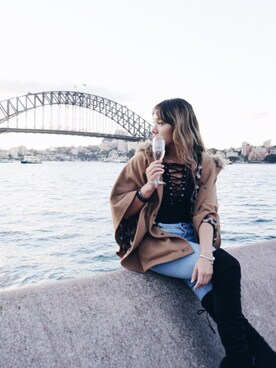 「Australia」｜「アイテム（アクセサリー）」を使った、Phoebe Trinhさん（レディース・160cm）の冬コーディネート