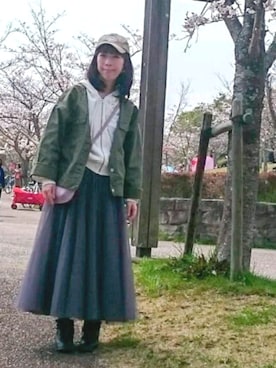 「rps（アールピーエス）のアイテム（ノーカラージャケット）」を使った、Emiさん（レディース・156cm）の春コーディネート