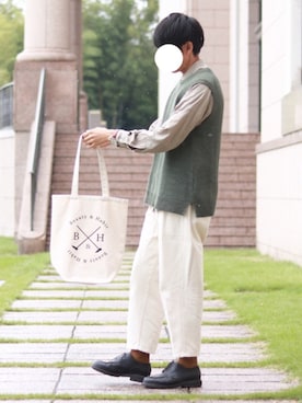 「オフホワイト」｜「アイテム（アナログ腕時計）」を使った、howellさん（メンズ・175cm）の秋コーディネート