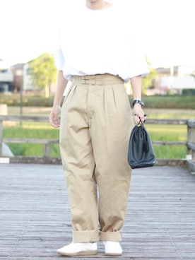 「LENO（リノ）のアイテム（チノパンツ）」を使った、howellさん（メンズ・175cm）の秋コーディネート
