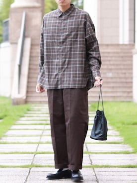 「LENO（リノ）のアイテム（チノパンツ）」を使った、howellさん（メンズ・175cm）の秋コーディネート