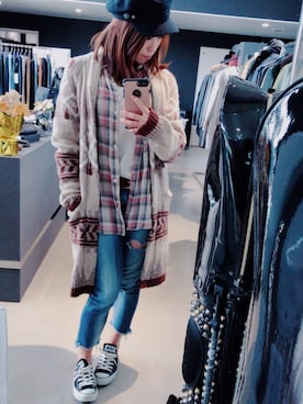 「Ungrid（アングリッド）のフレイドヘムストスリ（デニムパンツ）」を使った、shiorinさん（レディース・158cm）の冬コーディネート