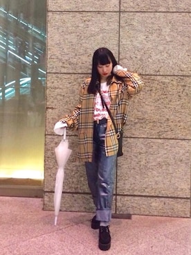 「バーバリー」｜「アイテム（その他シューズ）」を使った、あまつさえさん（レディース・153cm）の春コーディネート