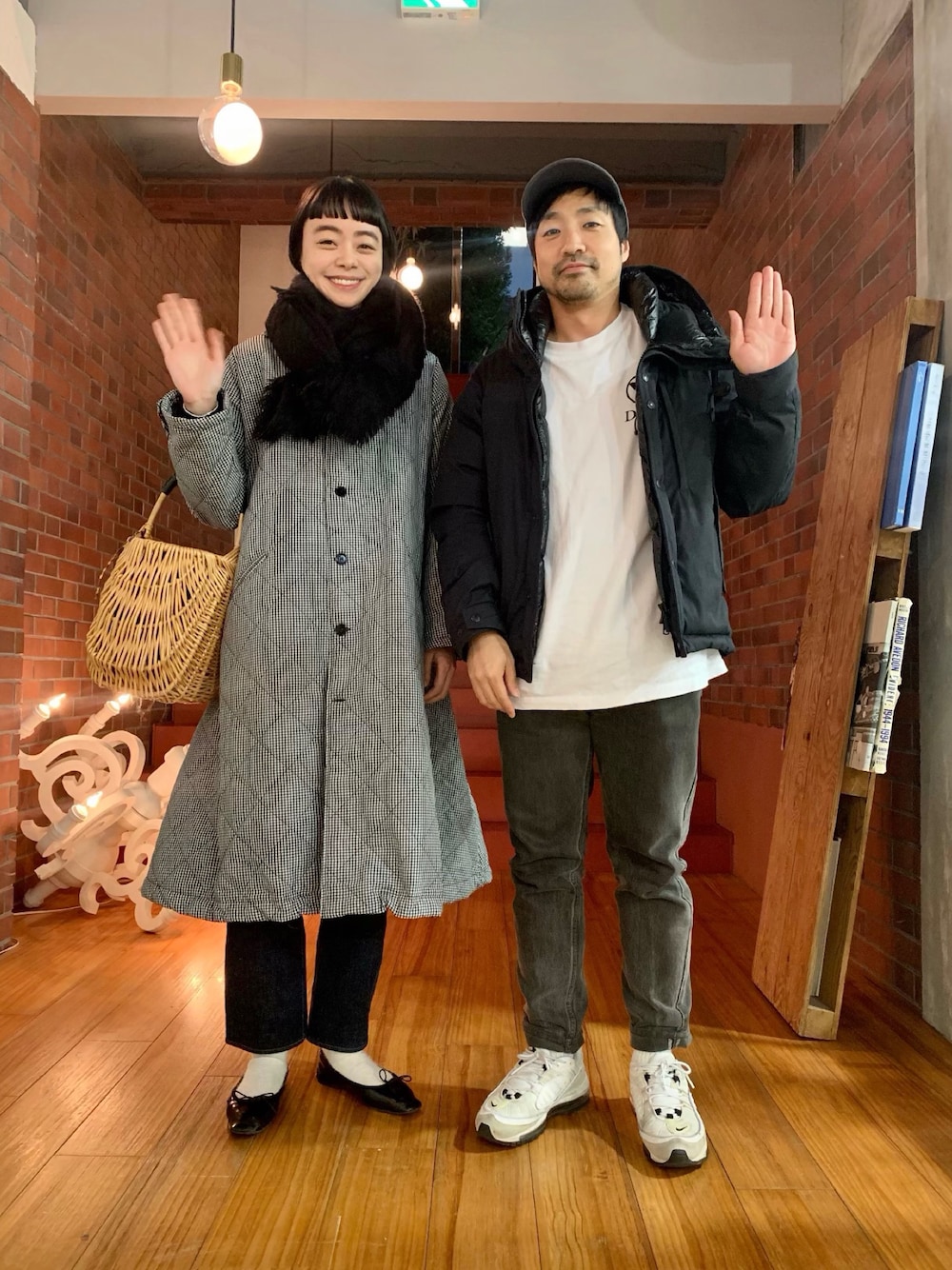 「オトナカジュアル、ビッグシルエット、デニム、かごバッグ、バレエシューズ、バレエシューズ×ソックス、モノトーン、シンプル、高身長女子、Kastane」｜「Kastaneのギンガムキルトマキシコート（その他アウター、ブラック系）」を使った、Kanocoさん（レディース・170cm）の冬コーディネートの1枚目の写真