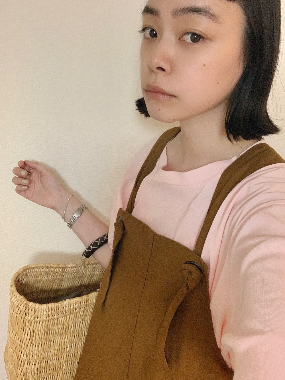 ピンク サロペット 白 Tシャツ セット サロペット/オーバーオールを使った「ピンクTシャツ」の人気