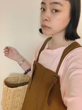 「ピンクTシャツ」｜「アイテム（オールインワン・サロペット）」を使った、Kanocoさん（レディース・170cm）の春コーディネート