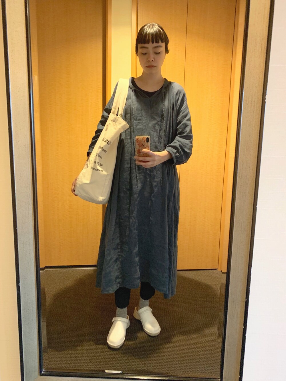 「シンプル、ラクチンコーデ、大人カジュアル、夏、ワンピース、リネン、リネンワンピース、かぐれ、NAOT、サボ」｜「tumuguのtumugu:　リネンキャンバスワンピース（ワンピース、グレー系）」を使った、Kanocoさん（レディース・170cm）の夏コーディネートの1枚目の写真