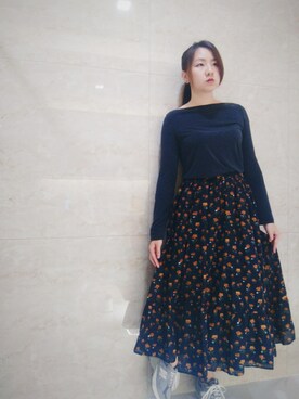 「CBOMBのアイテム」を使った、Yukariveraさん（レディース・166cm）の秋コーディネート