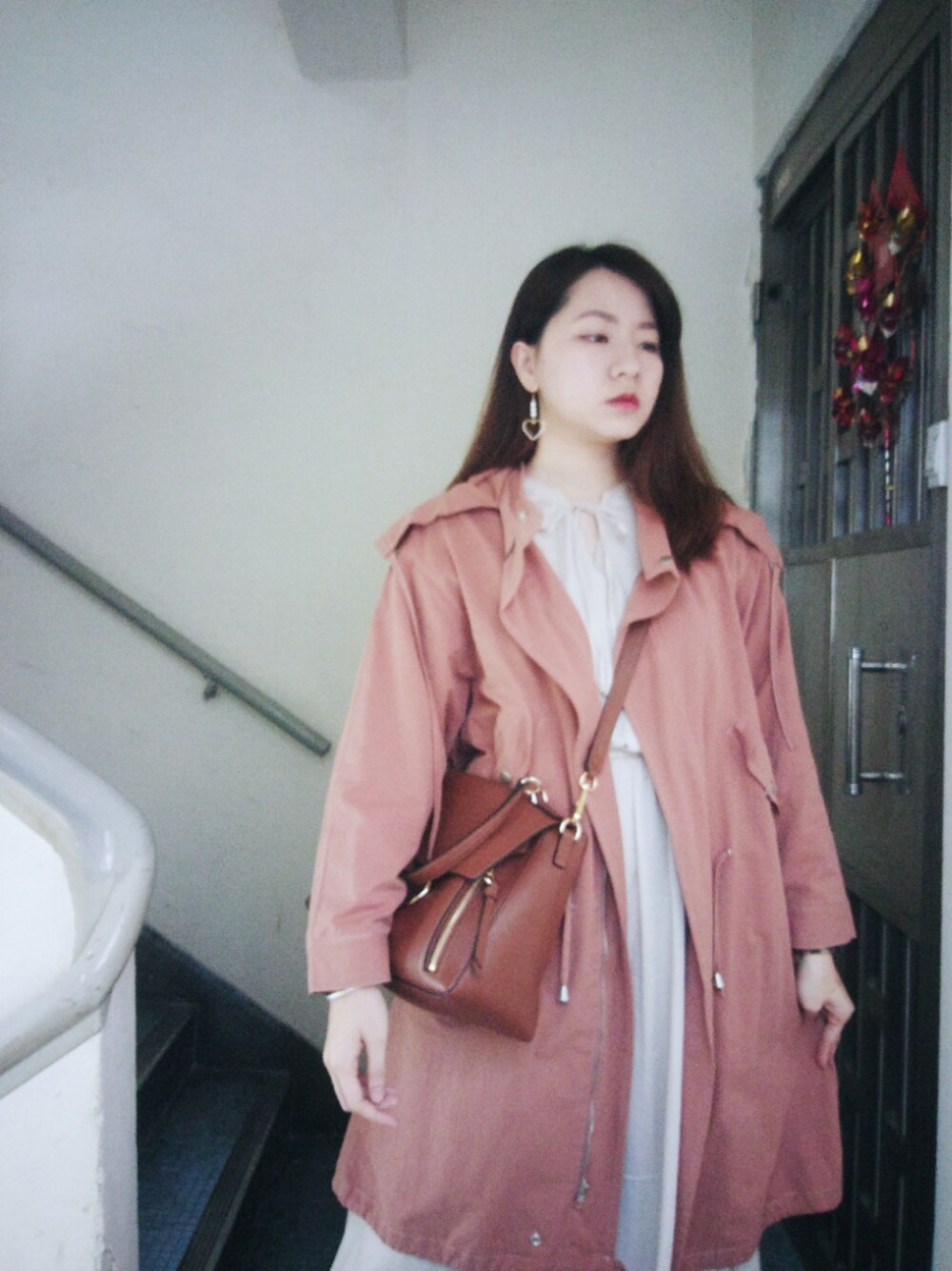 「wiwt、cybermonday、working style、hkgirl、wedding dinner、大人カジュアル、大人女子、just engaged、November、秋のコーデ」｜「Taobaoのアイテム（ピアス（両耳用）、ゴールド系）」を使った、Yukariveraさん（レディース・166cm）の秋コーディネートの1枚目の写真