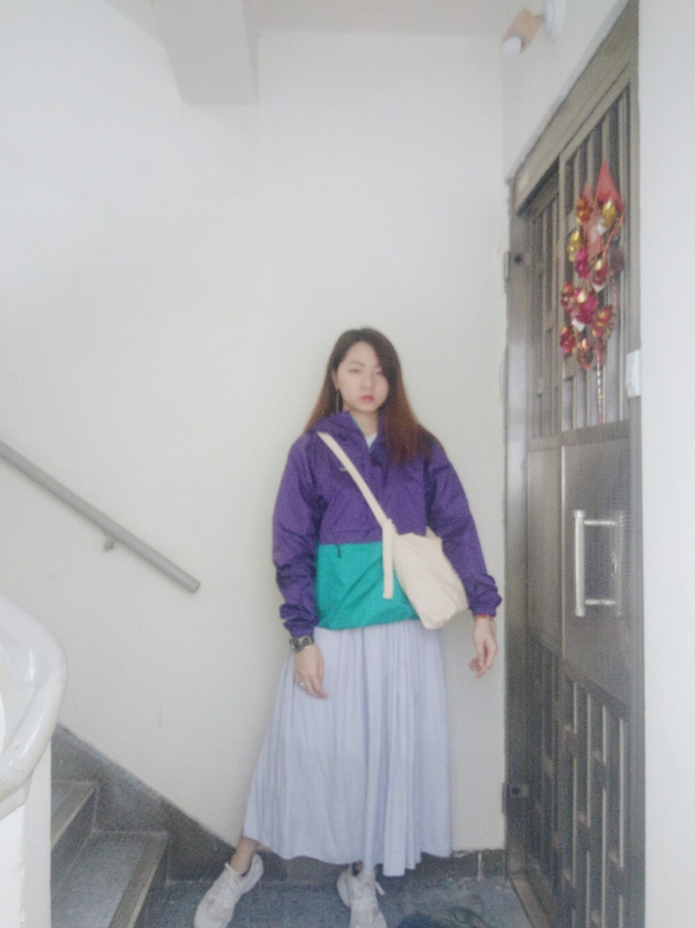 「patagonia、wiwt、working style、hkgirl、山系、紫コーデ、lilac、December、風衣」｜「patagoniaのアイテム（トレンチコート、パープル系）」を使った、Yukariveraさん（レディース・166cm）の冬コーディネートの1枚目の写真