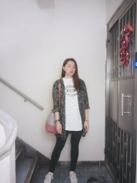 「COMMON PROJECTS（コモンプロジェクト）のアイテム」を使った、Yukariveraさん（レディース・166cm）の春コーディネート