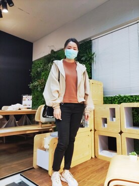 「working style」｜「アイテム（マウンテンパーカー）」を使った、Yukariveraさん（レディース・166cm）の春コーディネート