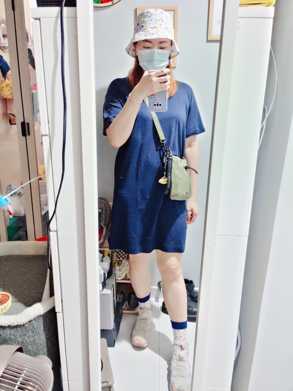 「Saturday、wiwt、working style、hkgirl、May 2021、summer、ootd、夏コーデ、帽子、碎花」｜「Uniqlo Uのアイテム（ワンピース、ブルー系）」を使った、Yukariveraさん（レディース・166cm）の春コーディネートの1枚目の写真