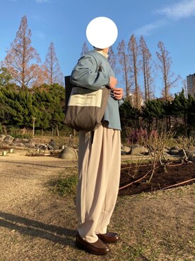 「ブルー x ホワイト」｜「アイテム（スウェット）」を使った、Sohさん（メンズ・166cm）の春コーディネート