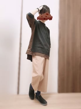「Clarks（クラークス）のアイテム（スリッポン）」を使った、にのあ🧀さん（メンズ・169cm）の春コーディネート