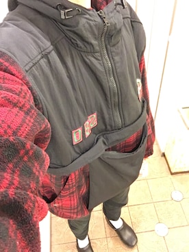 「TOMMY HILFIGER（トミーヒルフィガー）のアイテム（その他アウター）」を使った、y_iさん（メンズ・183cm）の冬コーディネート