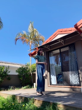「Charlotte Olympia（シャーロットオリンピア）のアイテム」を使った、Rina🍒さん（レディース・170cm）の夏コーディネート