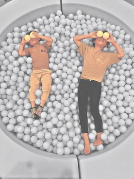 「MHL.」｜「アイテム（その他）」を使った、おまき🦔🍂さん（キッズ・130cm）の夏コーディネート